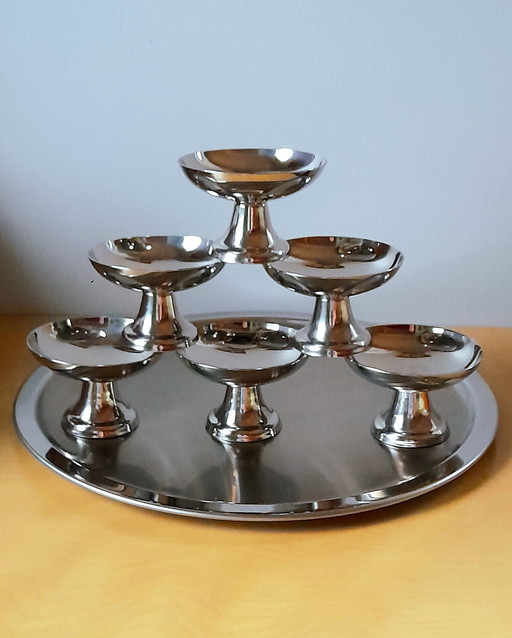 Set of stainless steel bowls and trays