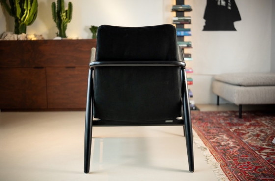 Image 1 of Beautiful, original Pols Potten Charles armchair in all-black.