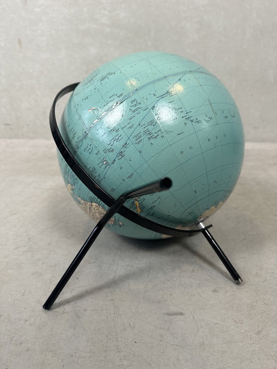 Image 1 of Vintage globe - Philips Challenge Globes