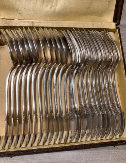 23-delige verzilverde bestekset van Boulenger, voorzien van keurmerk.