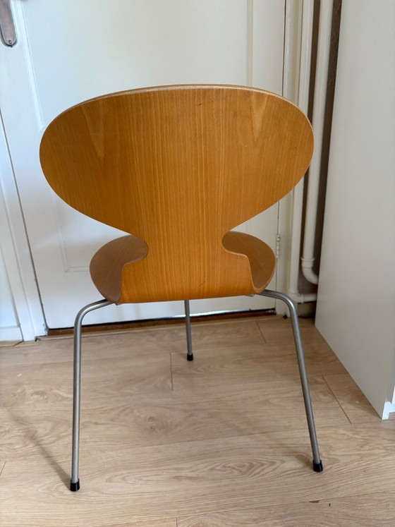 Image 1 of 2 x Arne Jacobsen Ant stoeltje