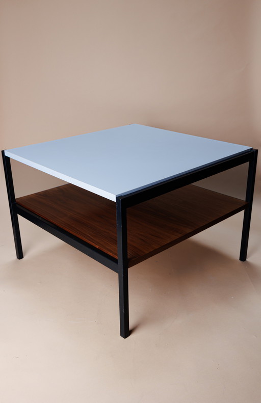 Gispen minimalistischer Couchtisch Entwurf C. de Vries