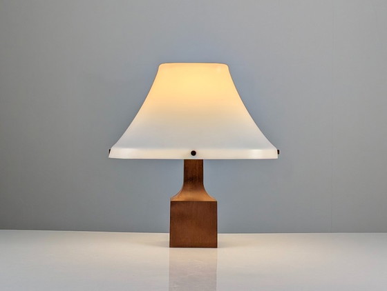 Danish Modern Teak Table Lamp with Pagoda Acrylic Shade, 1960s – Plastic, Wood (photo 4 of 10)