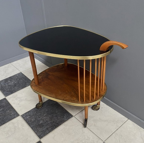 Image 1 of Carrello di servizio a forma di uovo, anni '60