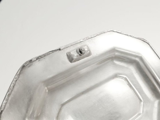 Bonboniere aus dem 19. Jahrhundert von Fraget, Warschau, Polen, 1850 – Dekorative Objekte, Metal, Silver (photo 3 of 18)