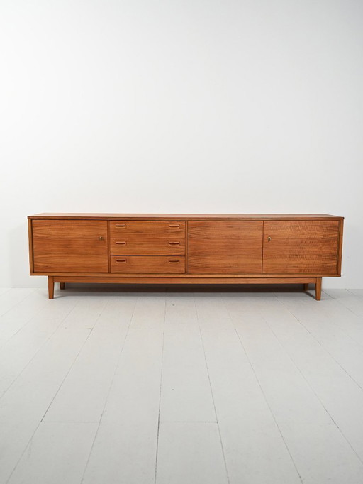 Credenza vintage in noce degli anni '60