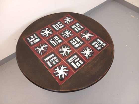 Image 1 of Table basse ronde modulable en table à manger “monte et baisse” vintage Guillerme et Chambron en chêne massif et céramique