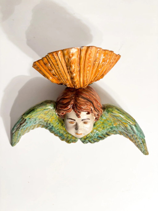 Italienische Keramik-Wandvase mit Engelsmotiv aus dem frühen 20. Jahrhundert – decoratieve objecten, Ceramic