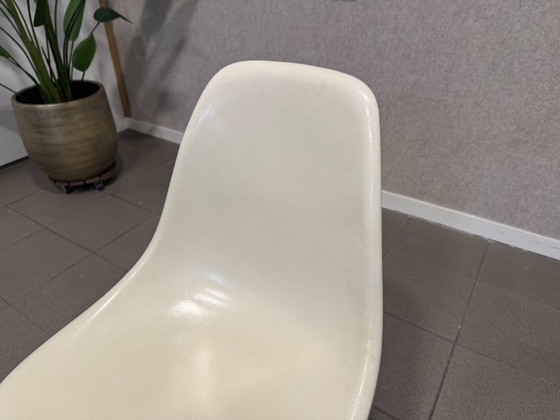 Vitra | Eames | DSX | Parchment en Chrome | 2 Stuks – Eetkamerstoelen, Metal (photo 8 of 12)