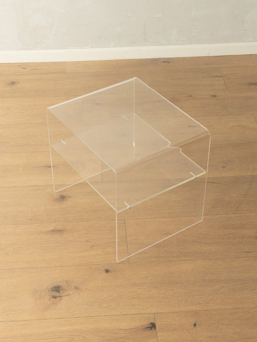 Table d'appoint en acrylique des années 1960