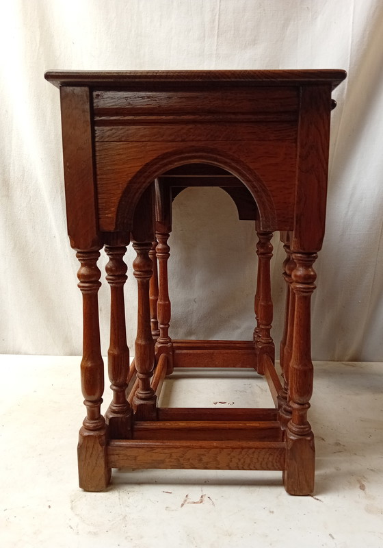 Image 1 of Nido di tavoli in rovere vintage