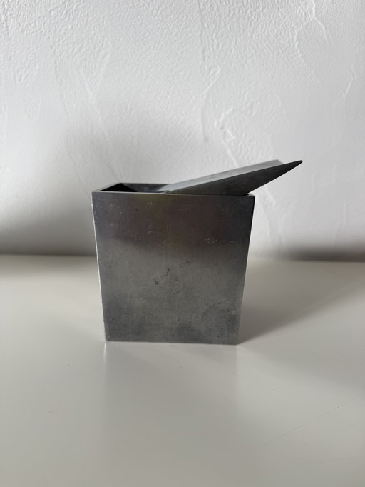 Philippe Starck 80s design Memphis XO edit Ray Hollis 1986