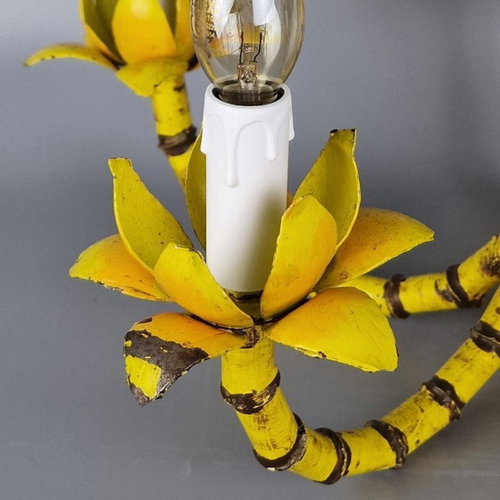 Image 1 of Vintage kroonluchter in palmboomstijl – faux bamboe, metaal, 5 armen – tropisch Hollywood Regency design