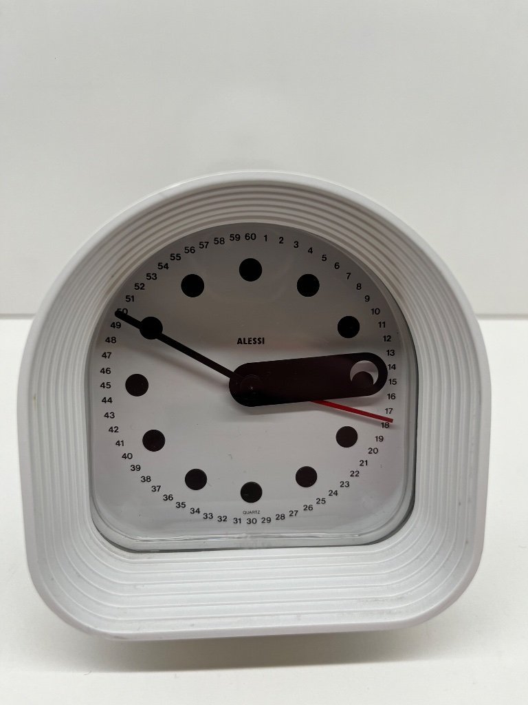 Sveglia Joe Colombo Optic 02 Alessi in ABS bianco, design italiano