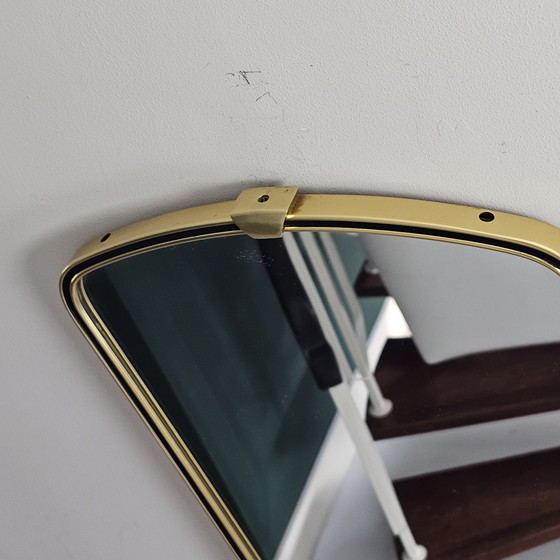 Image 1 of Miroir Vintage des années 1950/60 - Miroir allongé avec cadre en laiton, miroir mural rétro