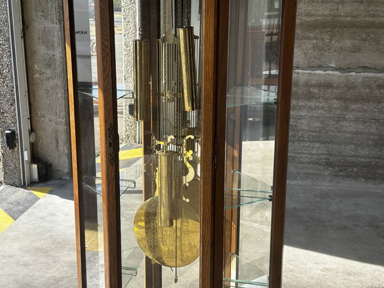 Grote eikenhouten staande klok met slagwerk en maanfase-indicator – Klokken, Wood, Brass (photo 6 of 15)