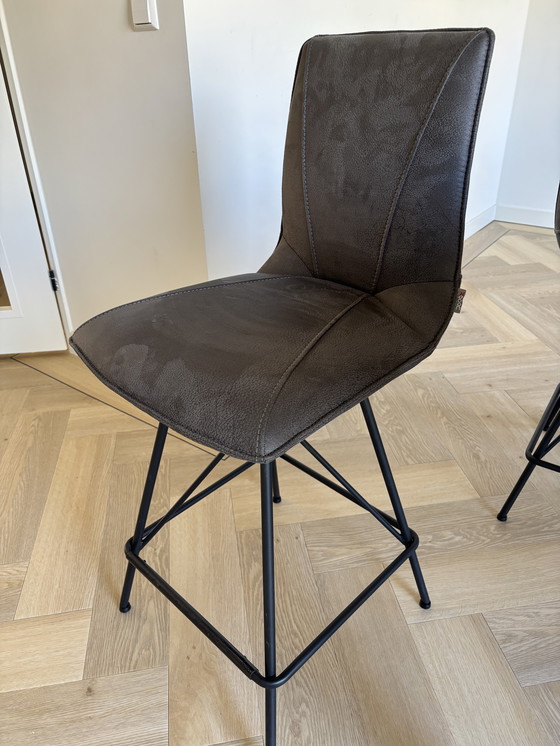 Image 1 of Teak bar table with 4 XOOON stools