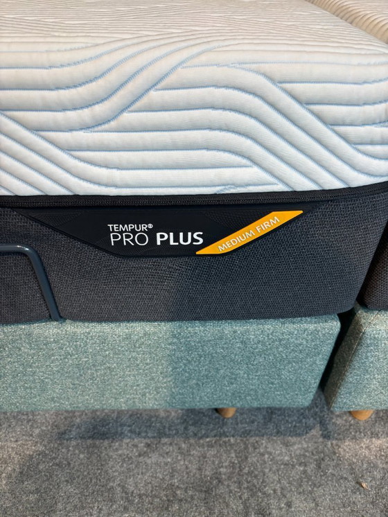 Image 1 of Materasso a molle regolabile Tempur Form