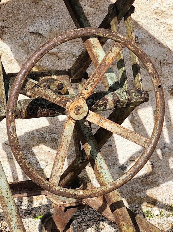 Image 1 of old industrial lifting table, industrial lifting table, machine tool furniture, jack