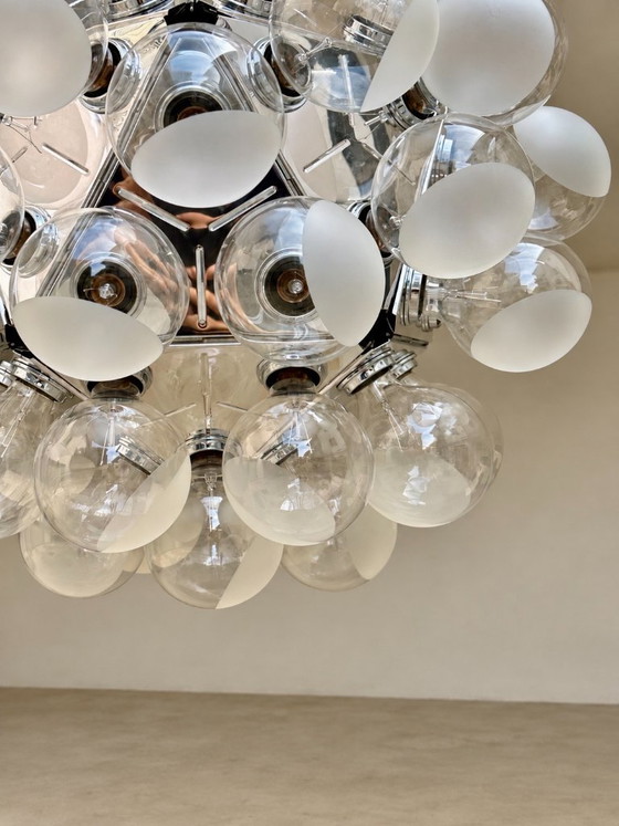 Lampada a sospensione Flos Taraxacum 88 S1 di Achille Castiglioni – Icona del design italiano (photo 7 of 10)