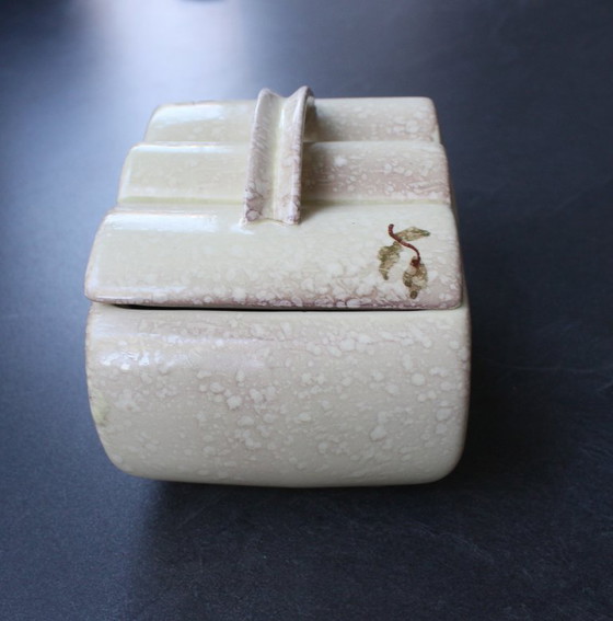 Image 1 of Caja Art Déco con tapa y un esmalte muy inusual, para bombones o galletas, década de 1930.
