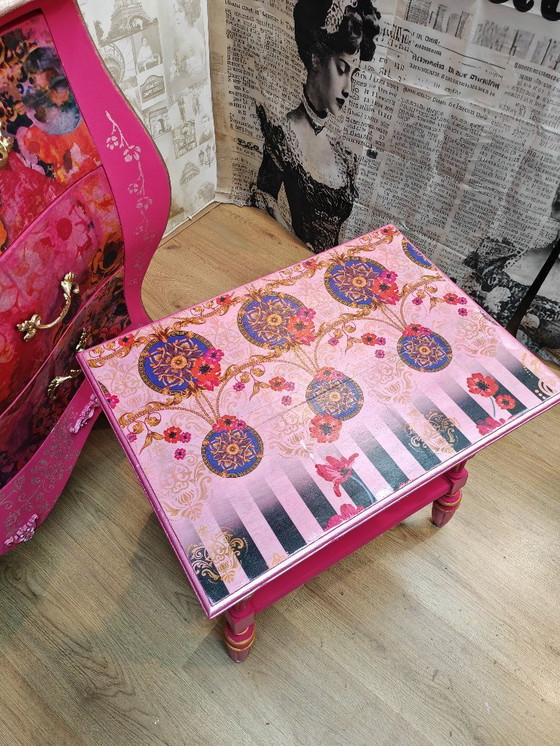 Image 1 of Ladekast met salontafeltje set