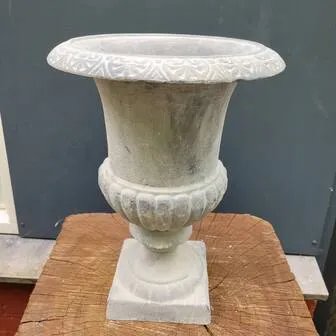 Macetas de jardín de hierro fundido gris, Vintage (foto 3 de 4)