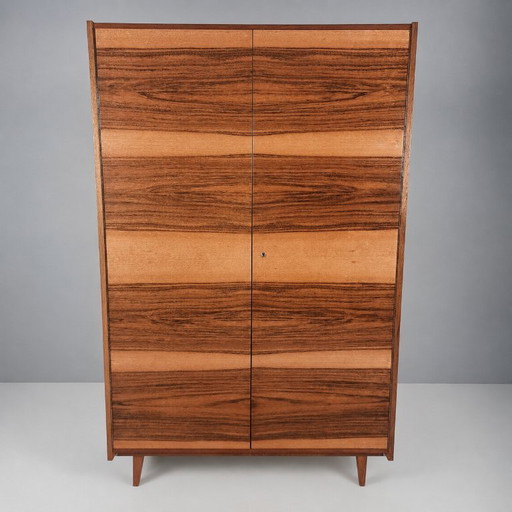 Vintage-Kleiderschrank aus Walnussholz, 1970er Jahre – kledingkasten, Wood