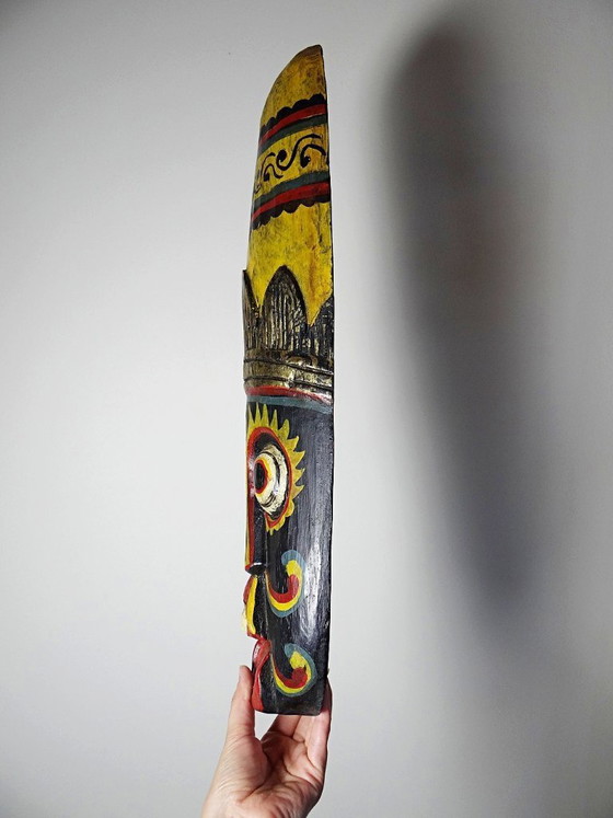 Image 1 of Grand masque Balinais en bois sculpté et peint à la main, Indonésie, années 1970