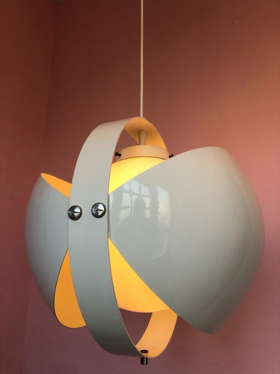 Image 1 of Lámpara colgante Eclipse, un diseño emblemático de Dijkstra.