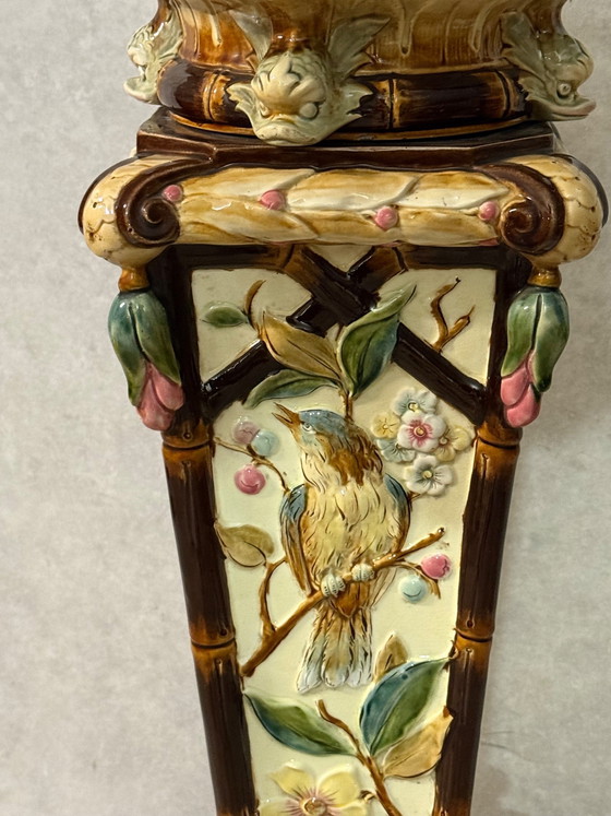 Image 1 of Säule mit Pflanzgefäß