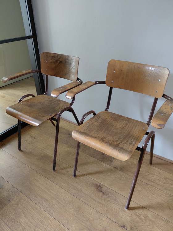 Image 1 of Vintage kantinestoelen met armleuningen buizenframe 