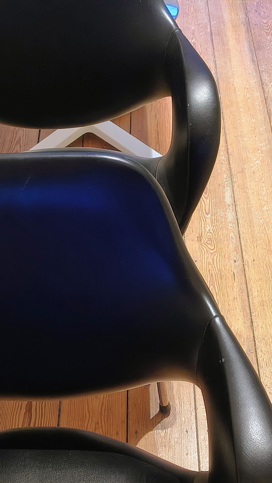 Image 1 of Conjunto de 2 sillas orgánicas originales (Eames y Saarinen) – Modernismo de mediados de siglo, década de 1960