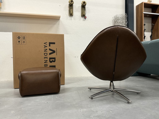 Label Vandenberg Hidde armchair with Gin pouf Bovino dark Brown