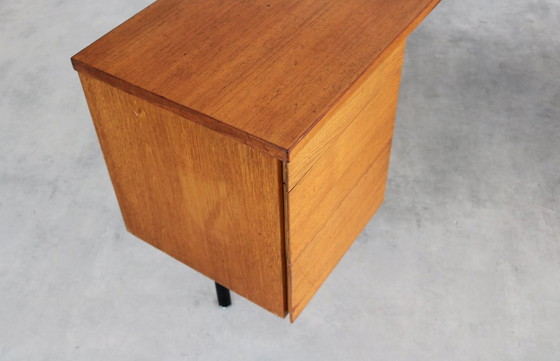 Image 1 of Bureau vintage Knoll International