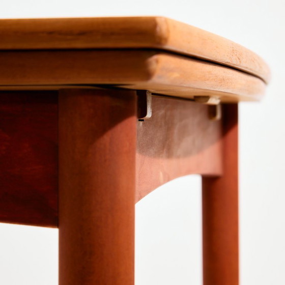 Image 1 of MK9976 Table de salle à manger restaurée en teck et chêne