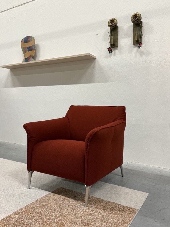 Image 1 of Leolux Mayon armchair red fabric