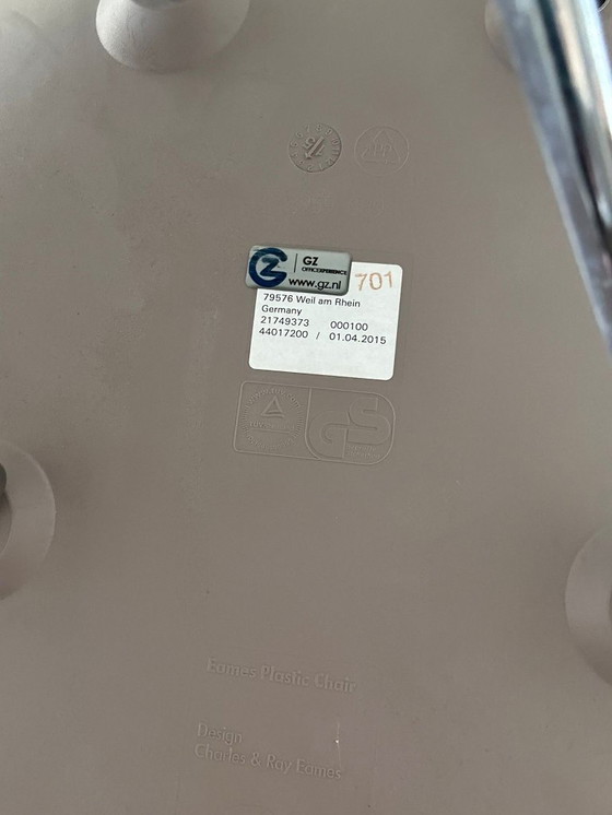 Image 1 of 6x Vitra DSR chair