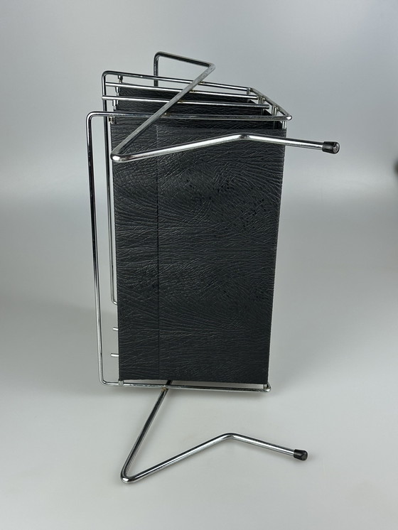 Image 1 of 60s 70s krantenhouder Krantenrek metaal plastic Space Age