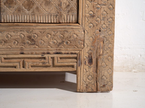 Antique carved low sideboard in pine wood – China, circa 1900 – Iron (photo 38 of 40)