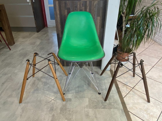 Image 1 of Sedia in fibra di vetro, rivestimento in vinile, stile DSR Eiffel, verde/greige, vintage Eames/Herman Miller, anni '50/'60/'70