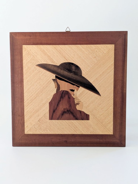 Image 1 of Arte da parete in legno intarsiato del Medioevo - Ritratto di donna elegante