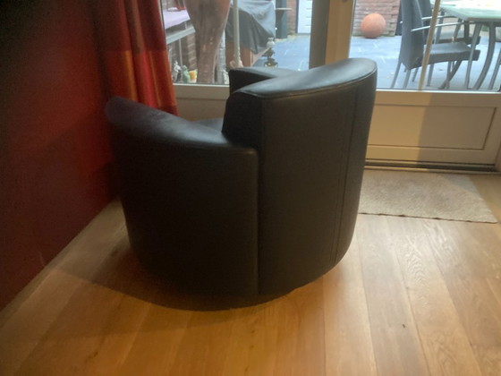 Image 1 of Drehstuhl aus schwarzem Leder