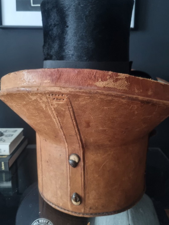 Hoedendoos met Hoge Hoed – H. Schuchard's, Reistassen, Leather, Textile (photo 11 of 13)
