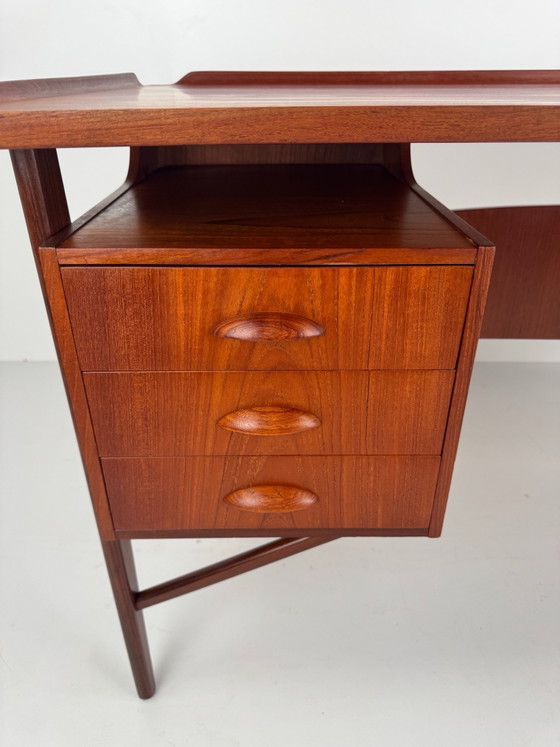Boomerang Executive Desk, Svend Aage Madsen for H.P. Hansen, Denmark, 1960s, Wood, Brown (photo 8 of 15)
