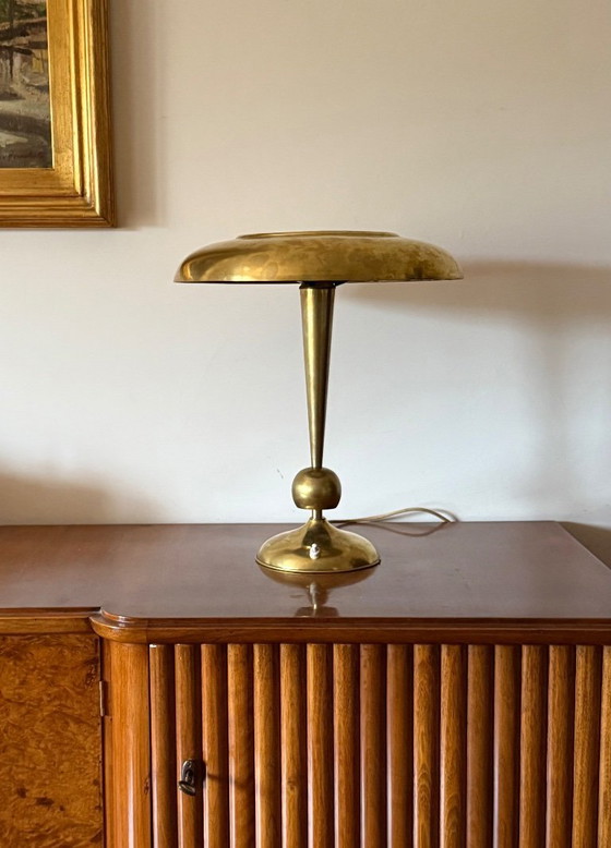 Image 1 of Oscar Torlasco, model 143 messing tafel-/bureaulamp, Prod. Lumi, Italië jaren 50