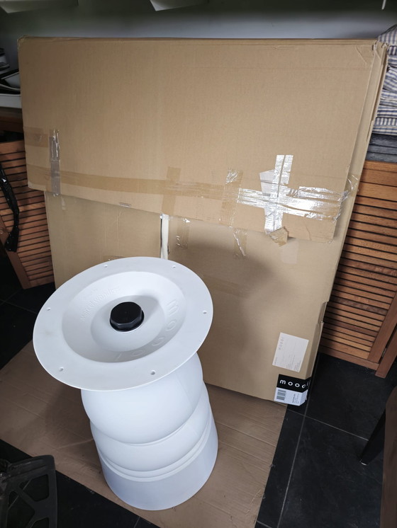 Image 1 of Moooi Container Table Ø120 cm - Design by Marcel Wanders