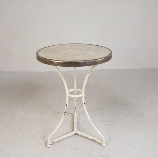 Table de bistrot avec plateau en marbre et bordure en laiton, début du XXe siècle – eettafels, Marble, Brass