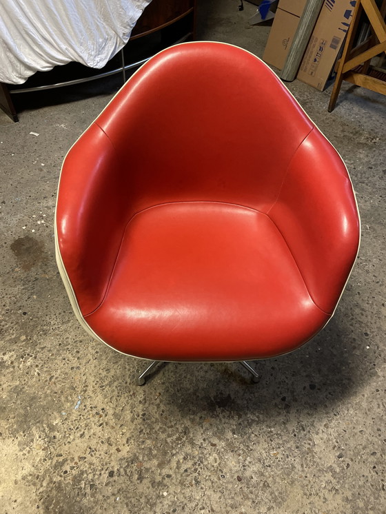 Image 1 of Chaise Eames vintage unique (PAC)
