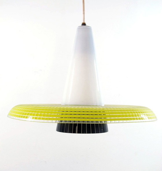 Image 1 of Glazen gele jaren vijftig vintage design hanglamp